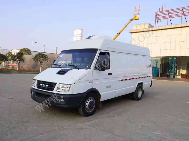 依維柯長(zhǎng)軸疫苗冷藏車(chē)（容積8.5立方）